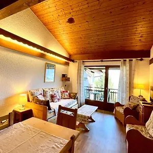 Beautiful With Balcony And Great View ! Combloux